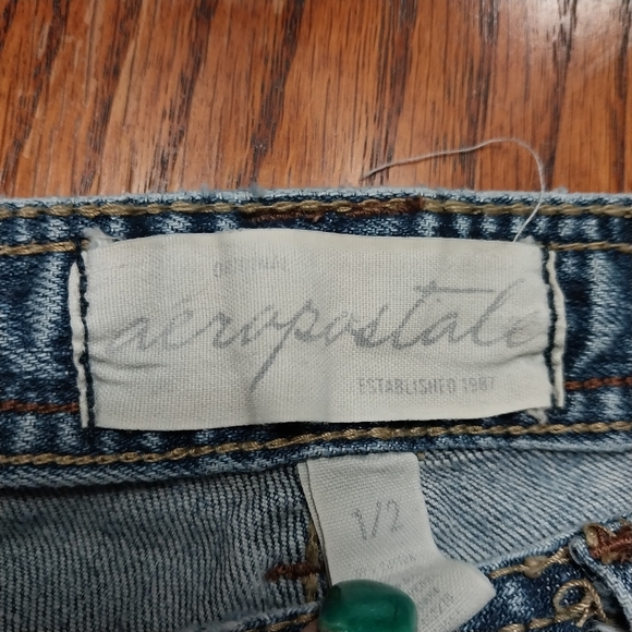 Women's Aeropostale Cropped Jeans Size 1/2 Denim - Picture 2 of 7